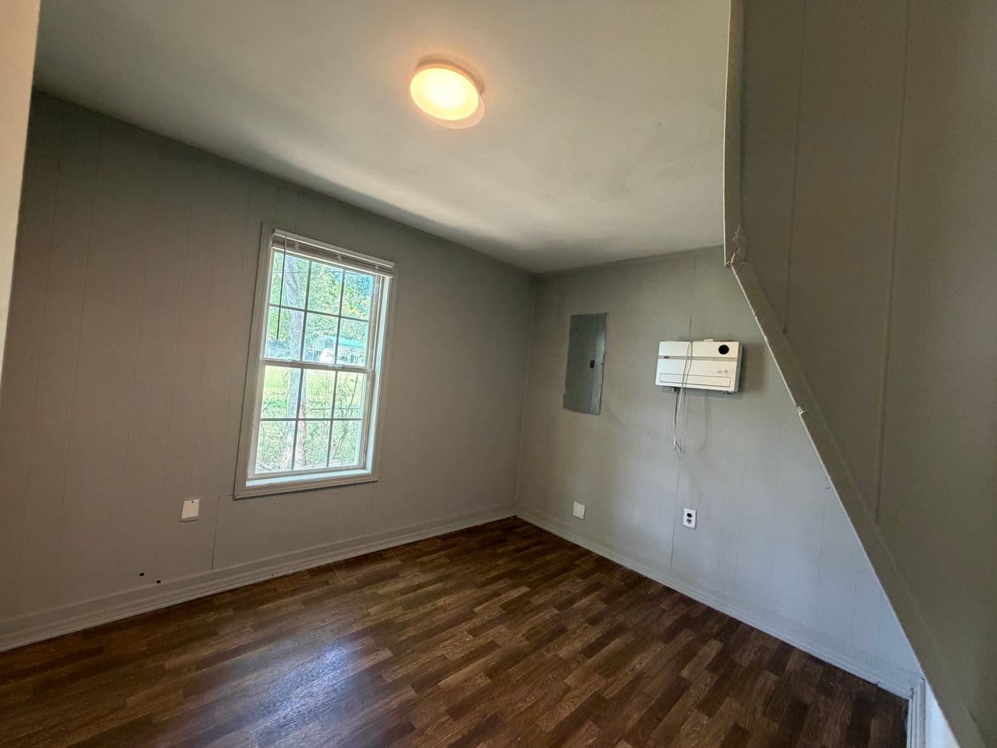 Shelbyville House: 142 Warner Bridge Road