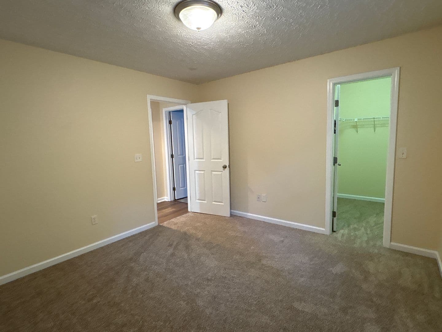 Manchester House: 173 Forrestwood Drive