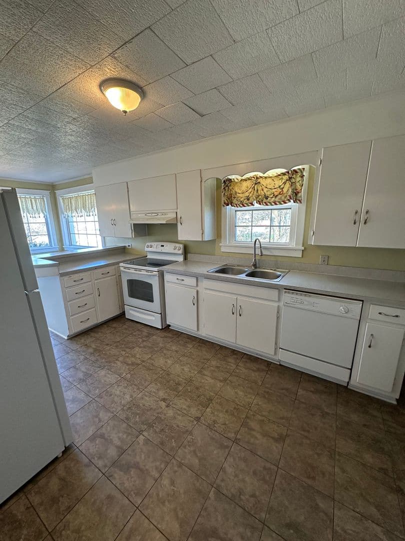 Shelbyville House: 709 S Brittain Street