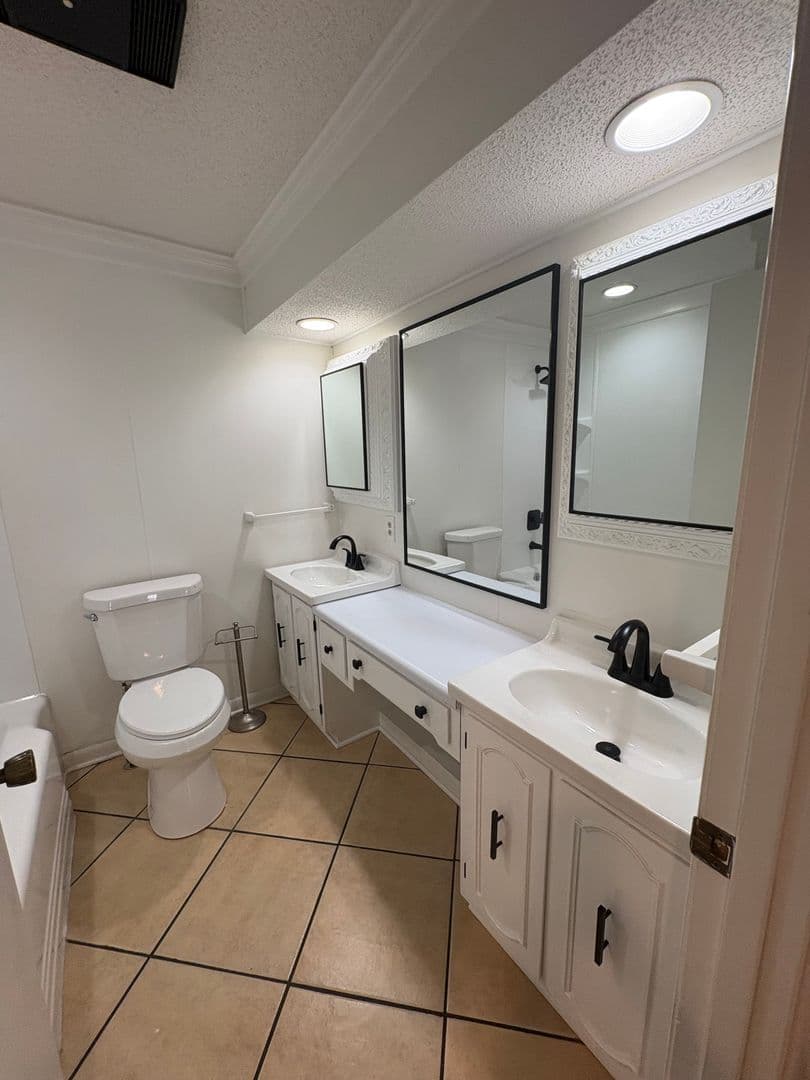 Winchester Apartment: 408 3rd Avenue NW