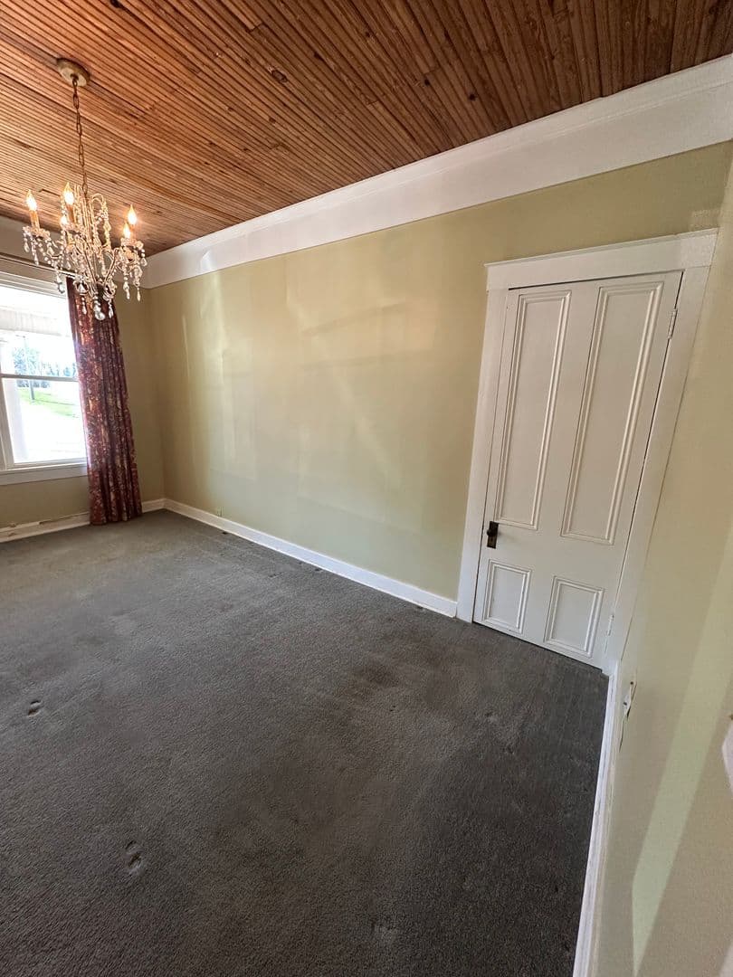 Shelbyville House: 709 S Brittain Street
