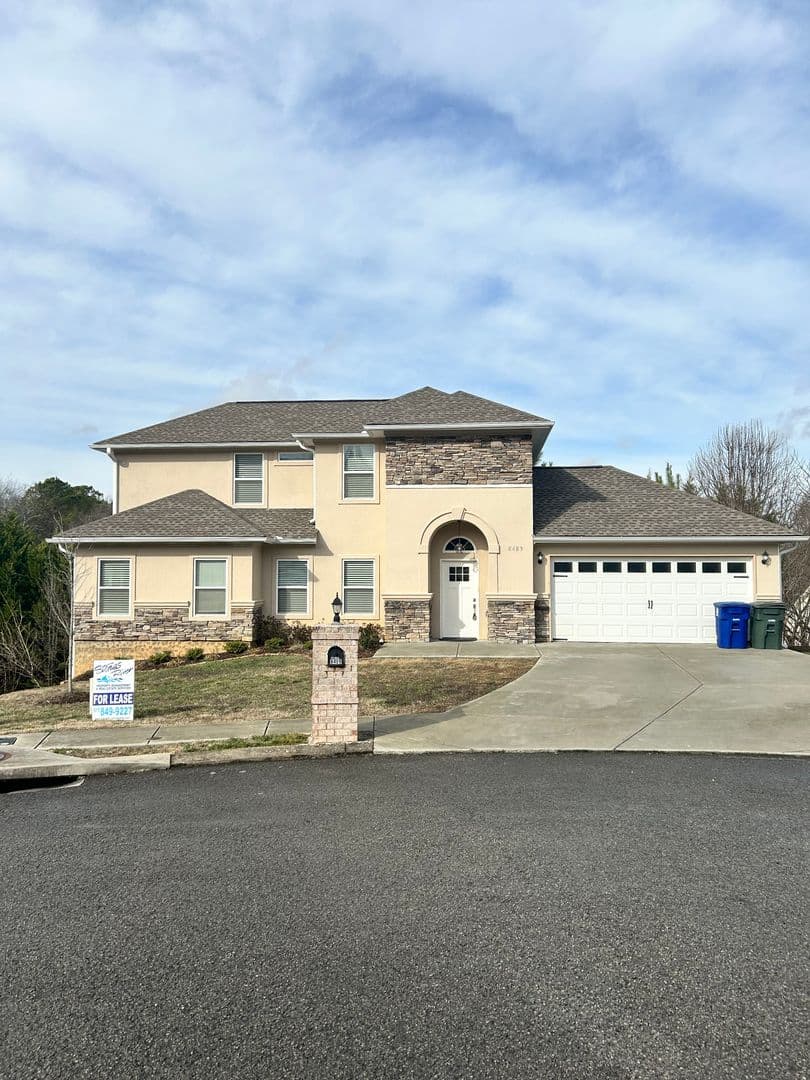 Chattanooga House: 8409 Blustery Way