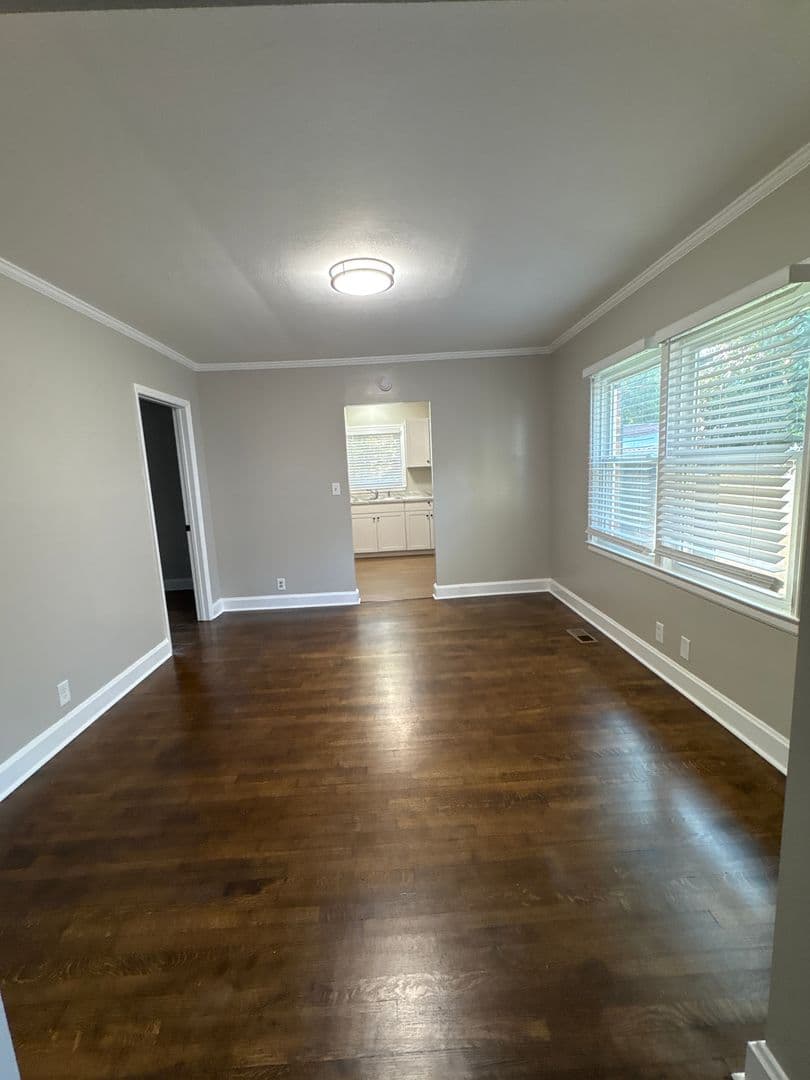 Winchester Apartment: 609 N High Street