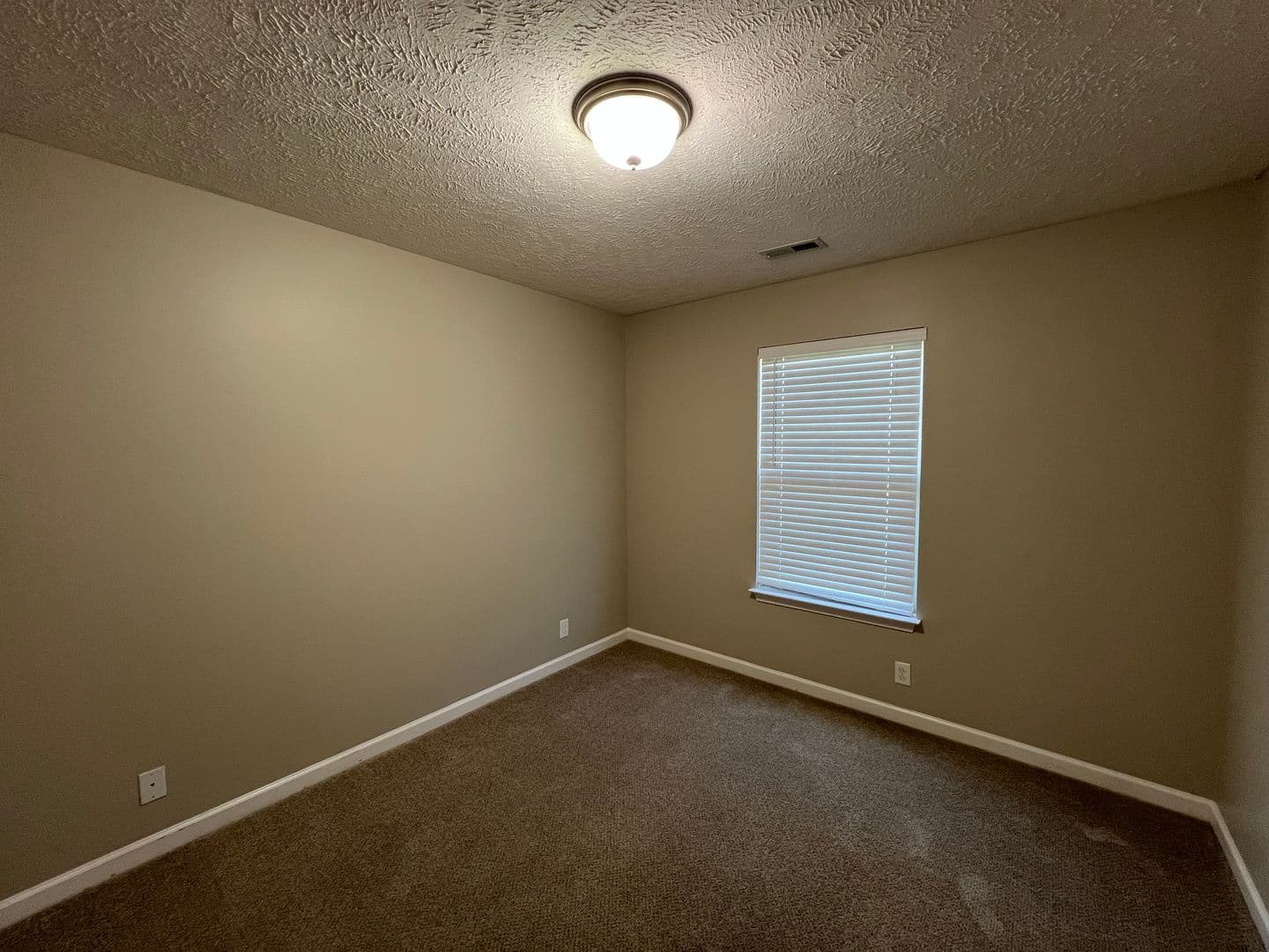 Murfreesboro House: 1125 Halverson Drive