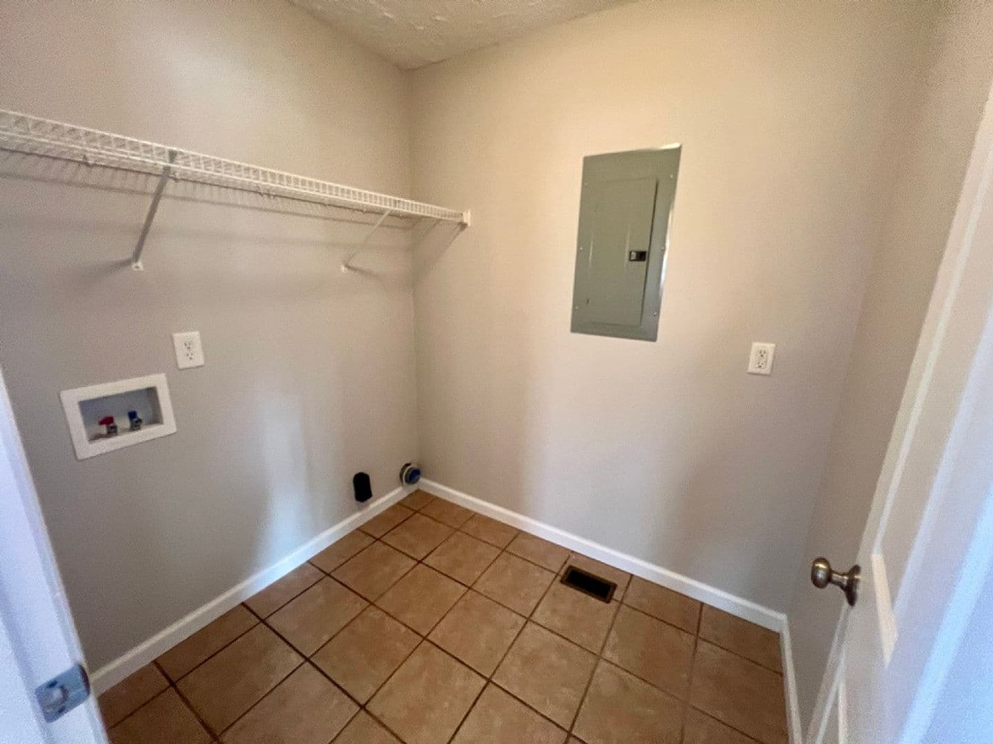 Murfreesboro House: 3313 Hamberton Circle