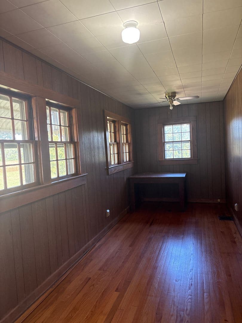 Hillsboro House: 4350 Stephenson Road