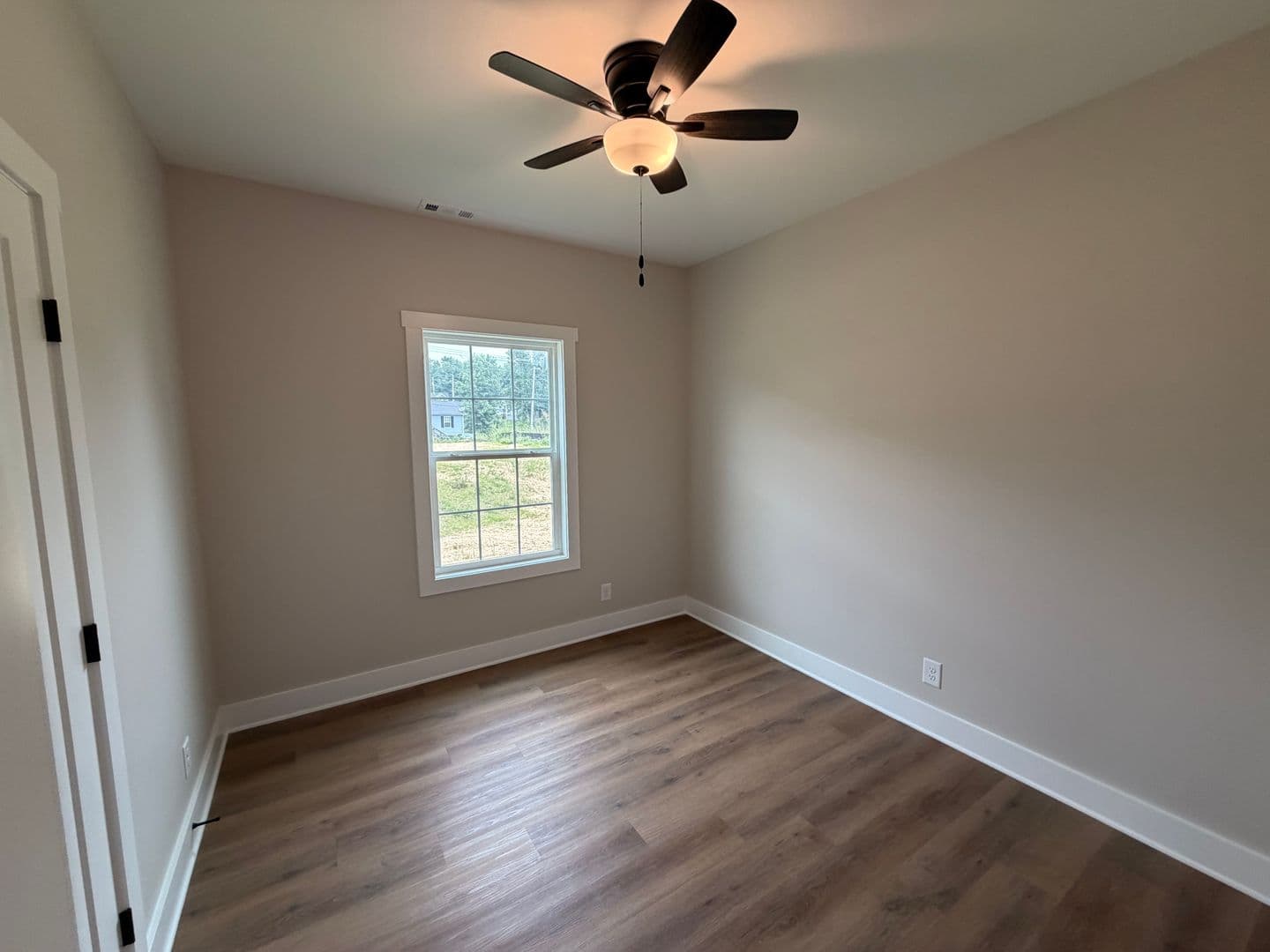 Shelbyville House: 206 Cates St