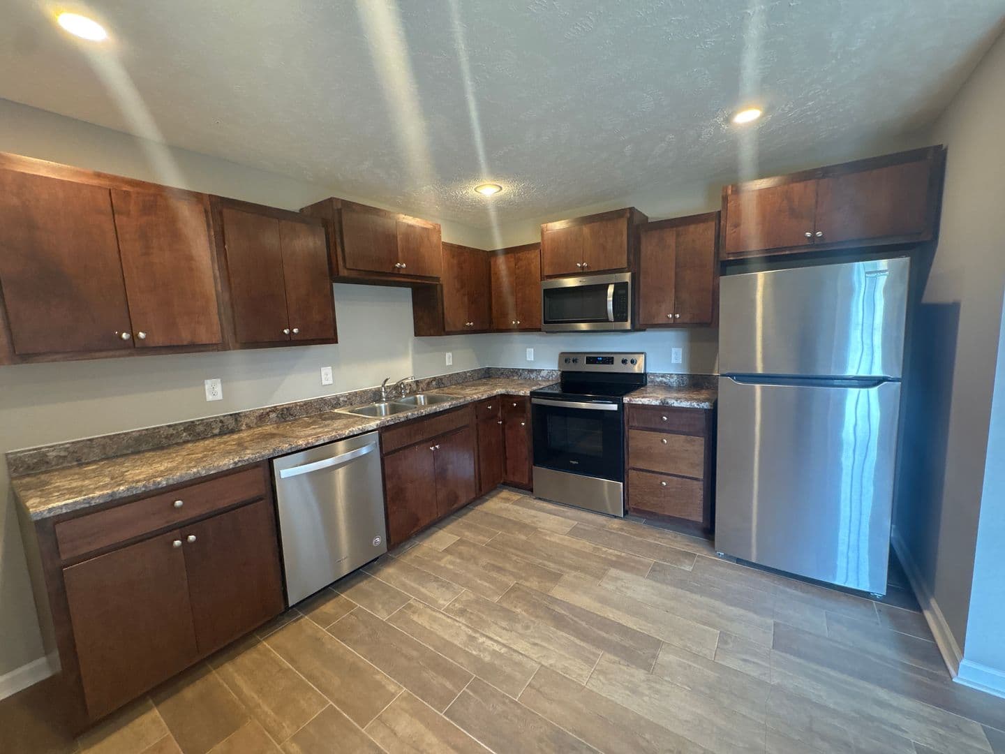 Winchester House: 1108 Old Cowan Road