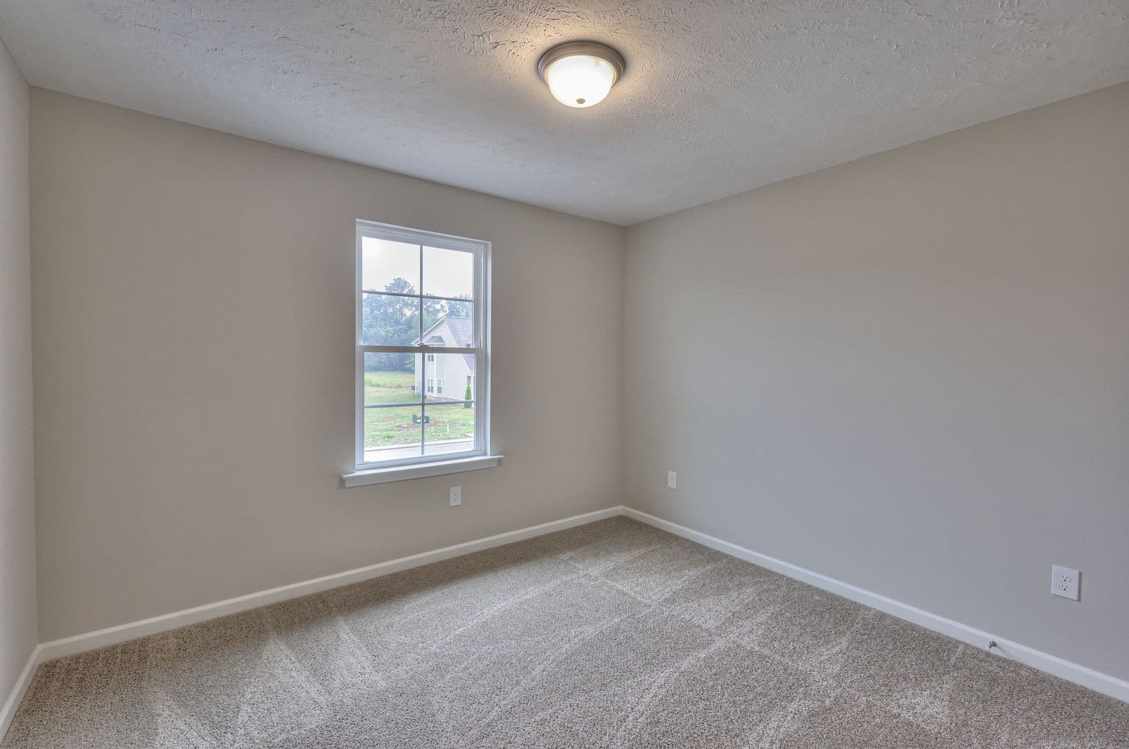 Manchester Townhome: 230 Creek Wood Rd.
