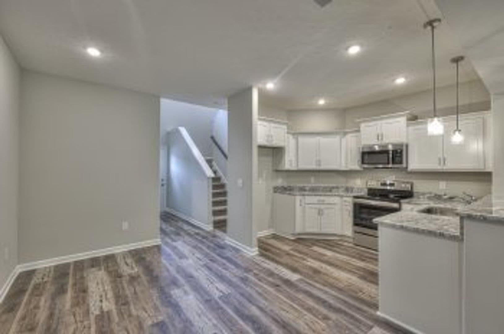Manchester Townhome: 175 Creek Wood Rd