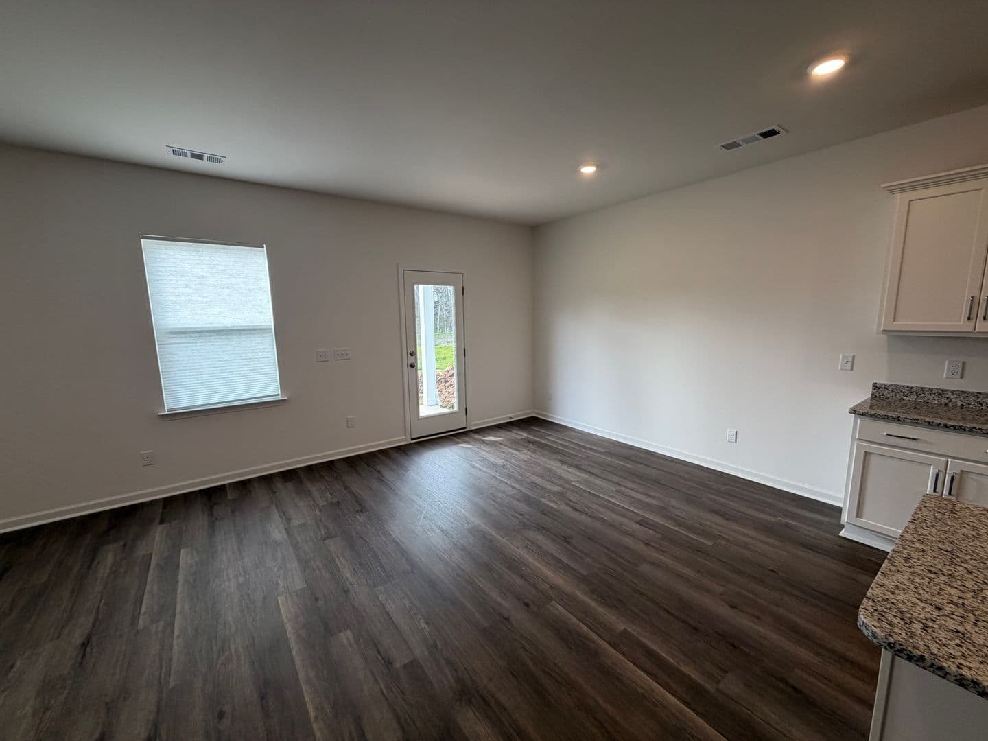 Shelbyville House: 225 idle Drive