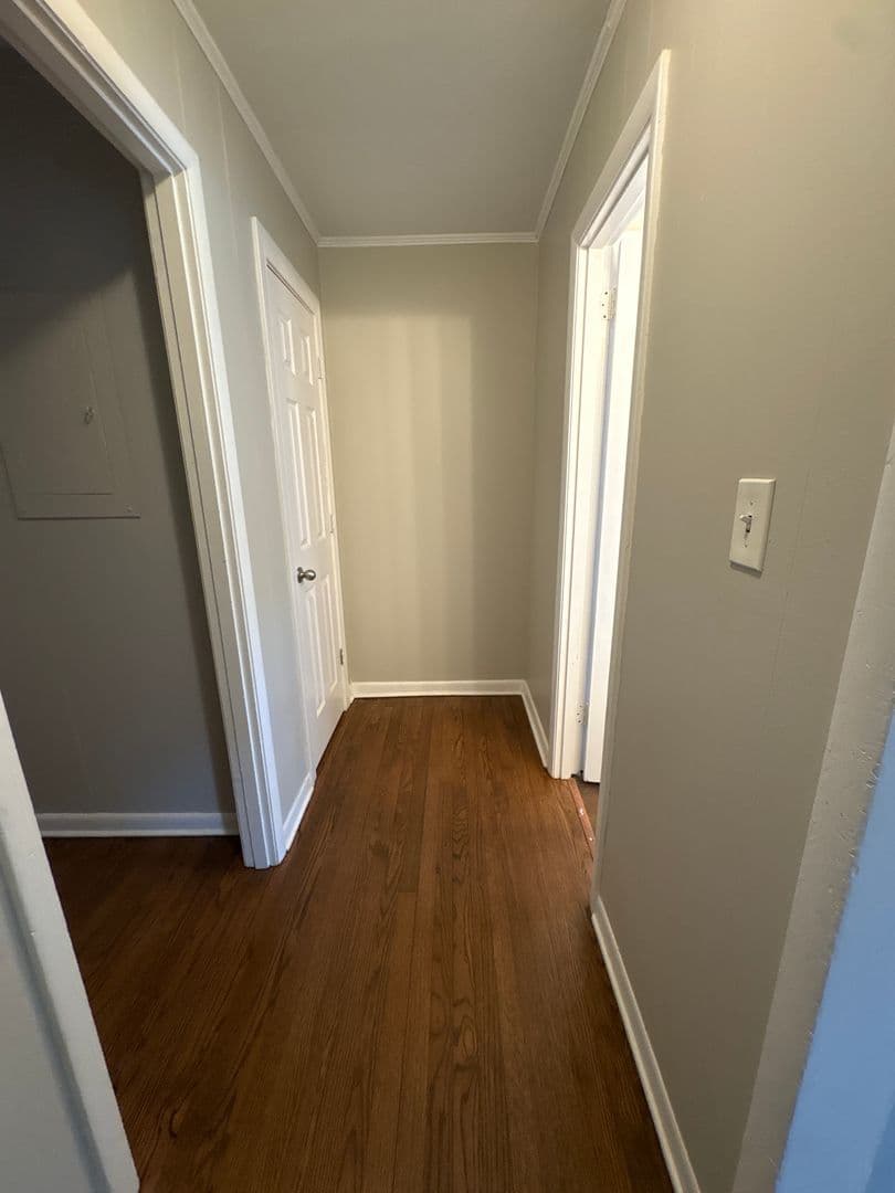Winchester Apartment: 408 S Jefferson Street