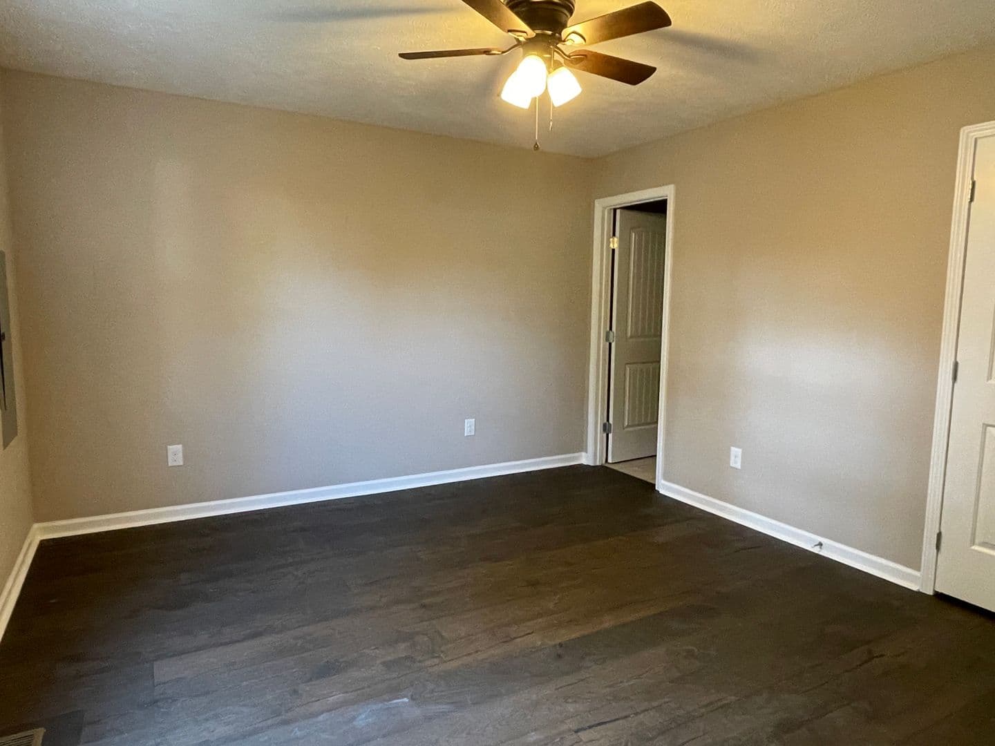 Tullahoma House: 1217 E Lauderdale St.