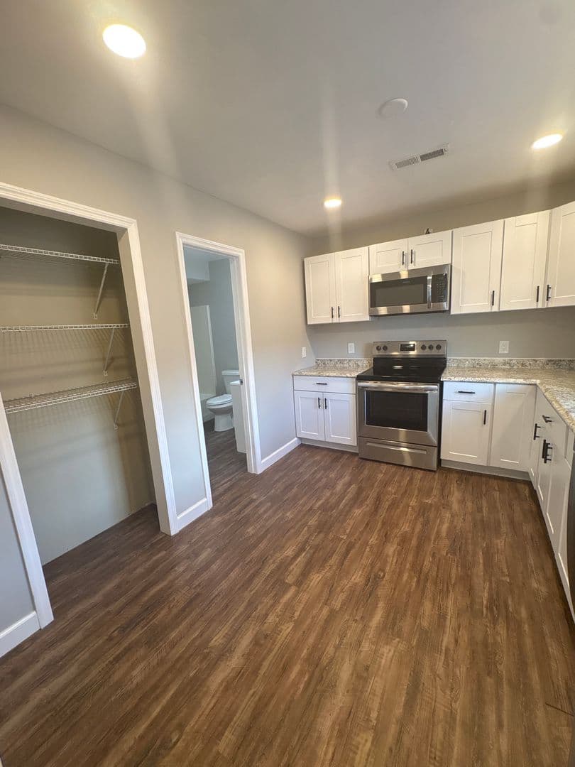 Winchester Apartment: 408 3rd Avenue NW