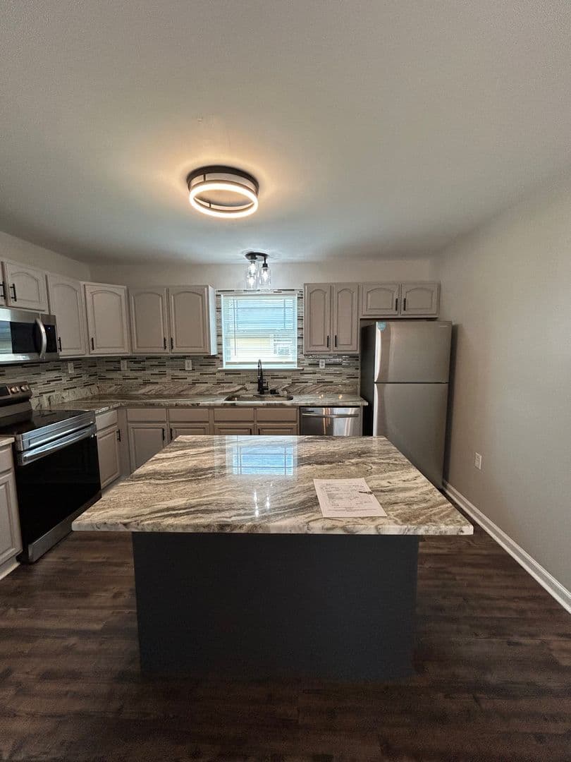 Chattanooga House: 223 W 37th Street