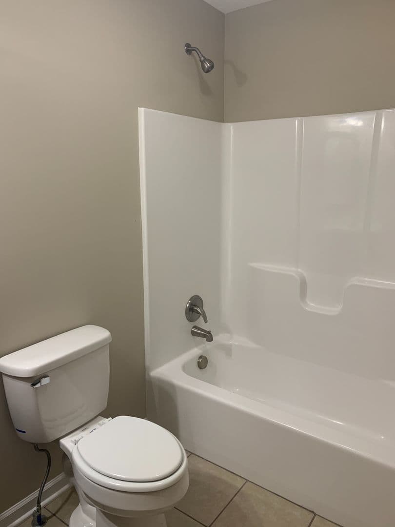 Tullahoma House: 429 Oakwood Rd