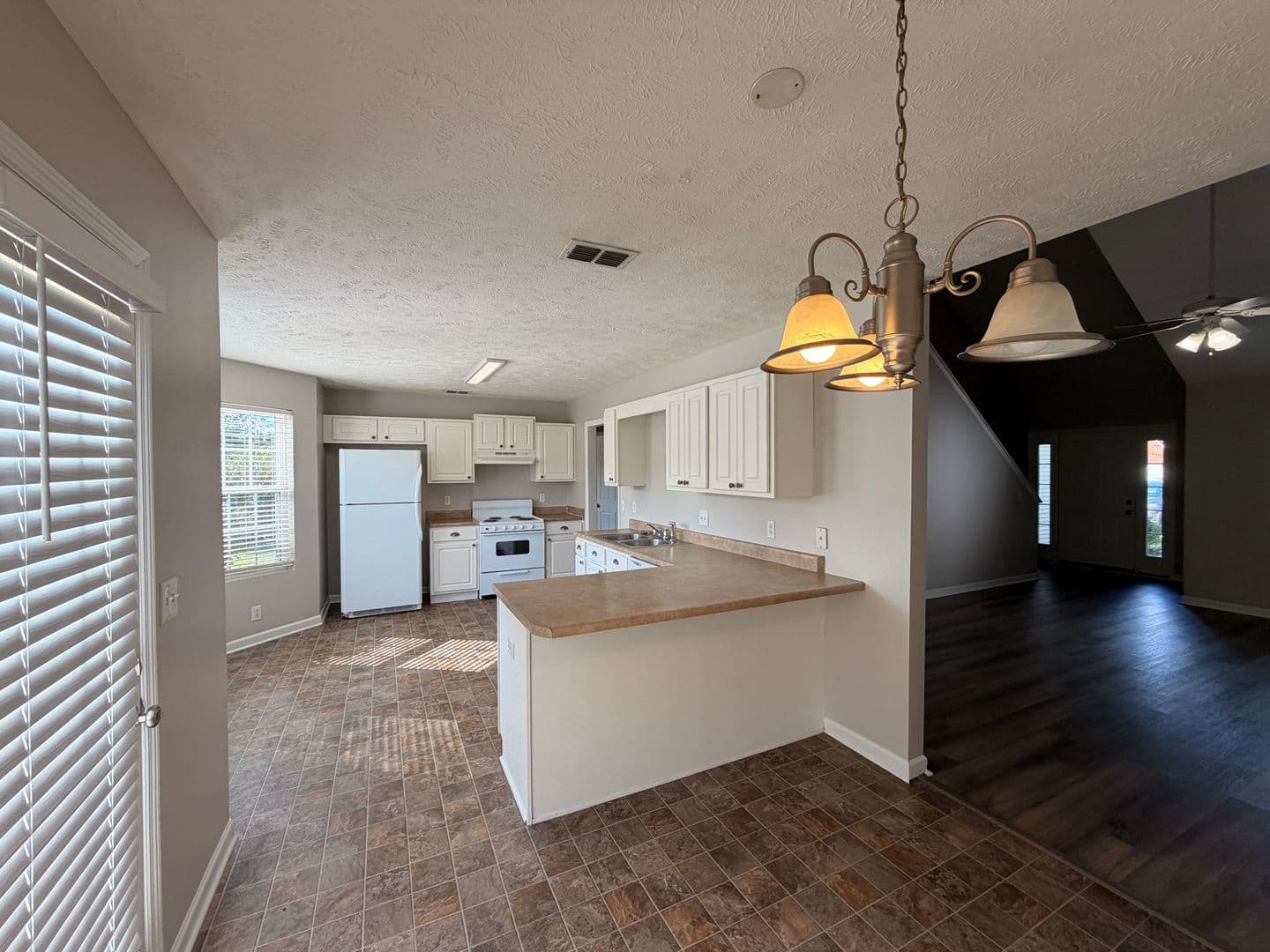 Murfreesboro House: 1836 Antebellum Drive