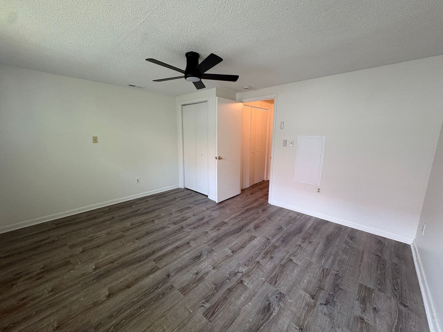 Winchester Apartment: 408 3rd Avenue NW