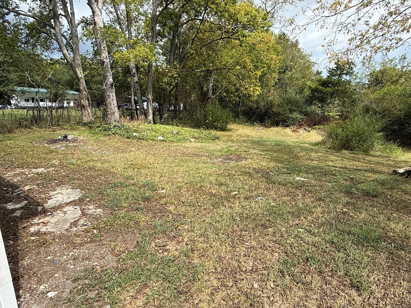 Shelbyville House: 142 Warner Bridge Road