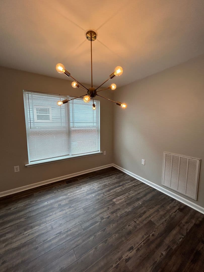 Chattanooga House: 223 W 37th Street