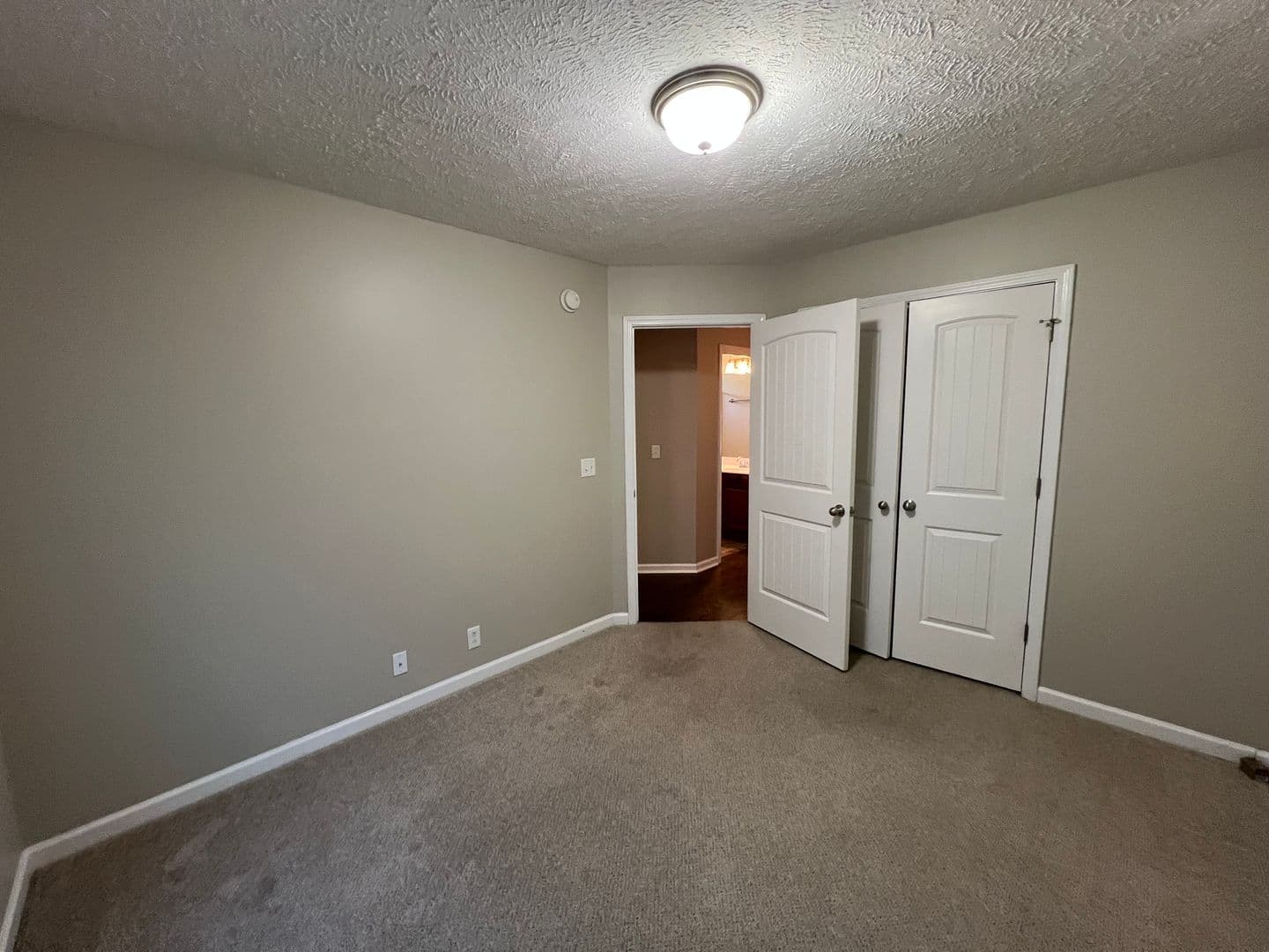 Murfreesboro House: 1125 Halverson Drive