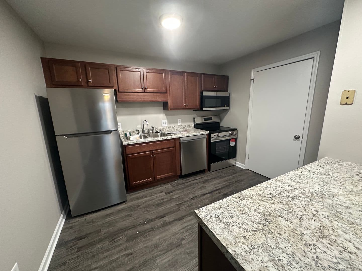 Murfreesboro Apartment: 1455 Lascassas Pike