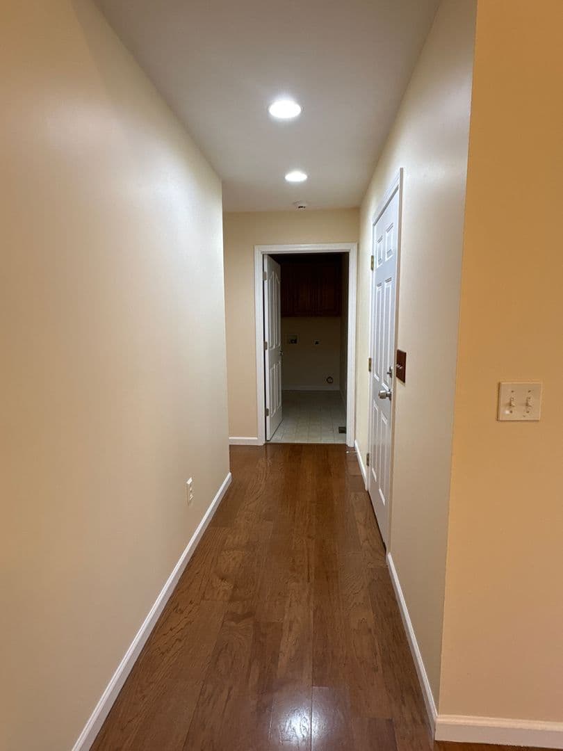 Manchester House: 1503 5th Avenue