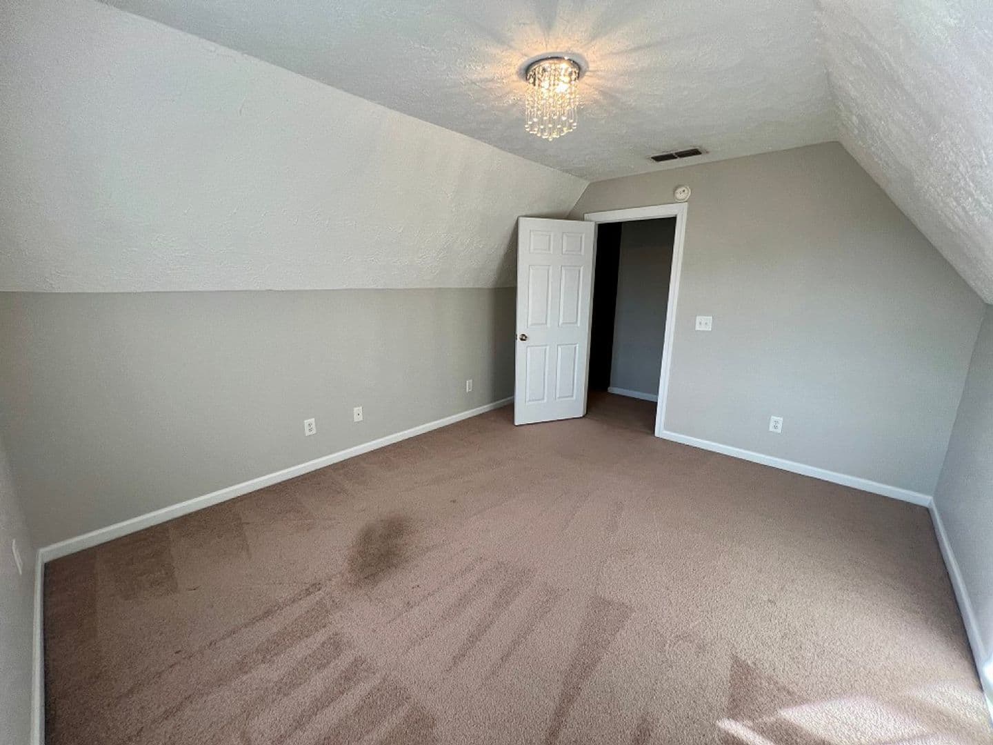 Murfreesboro House: 3313 Hamberton Circle