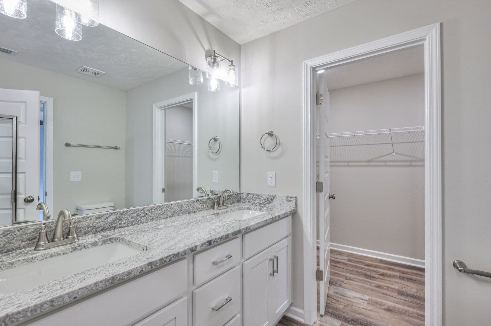 Manchester Townhome: 230 Creek Wood Rd.
