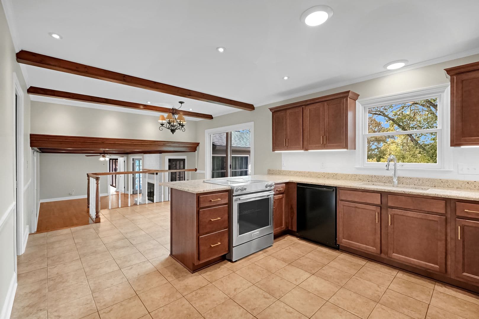 Murfreesboro House: 711 Warrior Drive