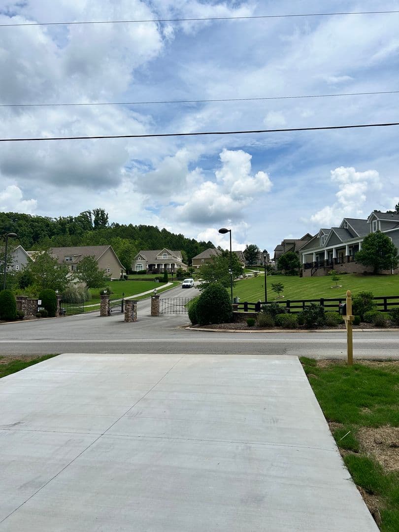 Ringgold House: 119 Gentry Road
