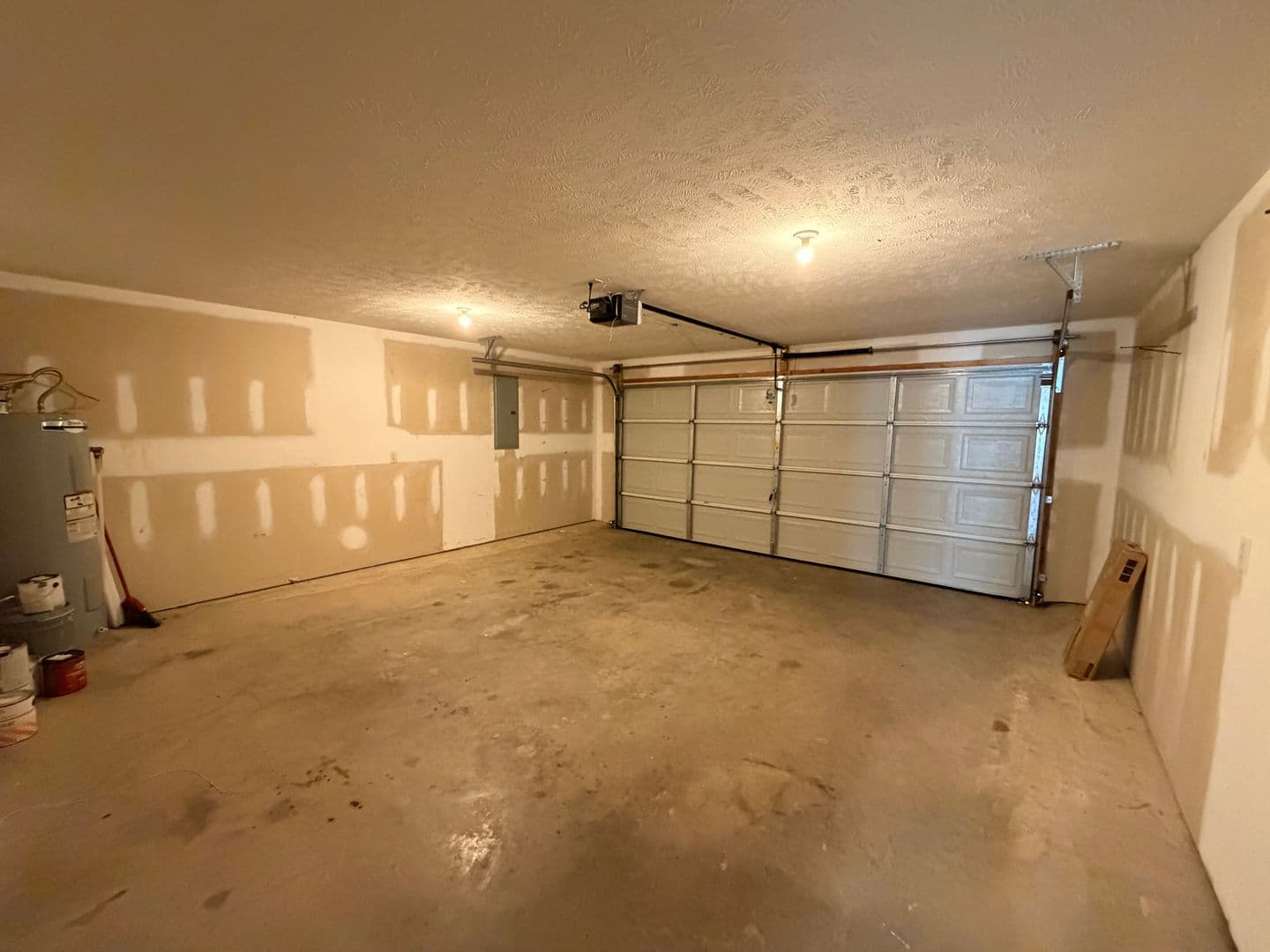 Murfreesboro House: 1836 Antebellum Drive