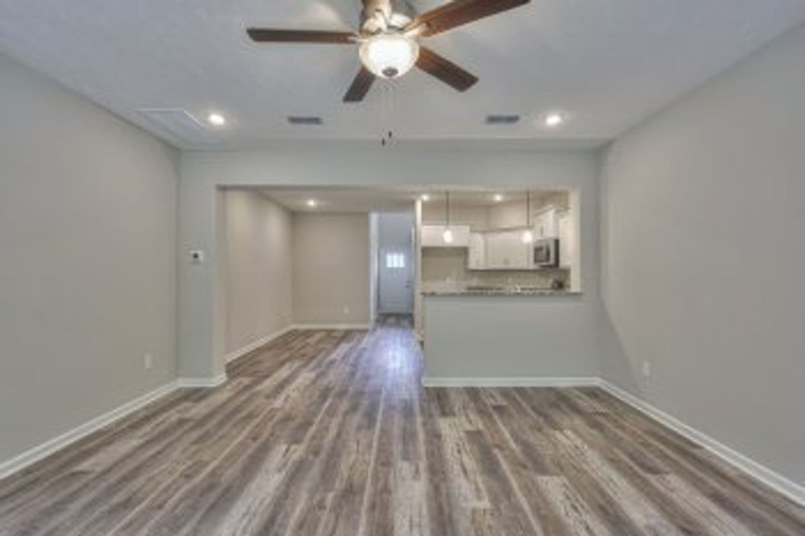 Manchester Townhome: 175 Creek Wood Rd
