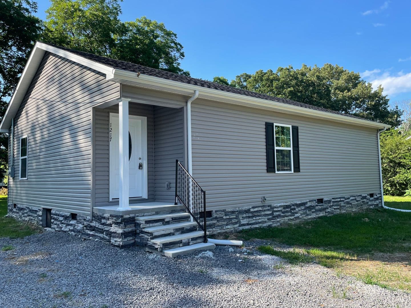 Tullahoma House: 1217 E Lauderdale St.