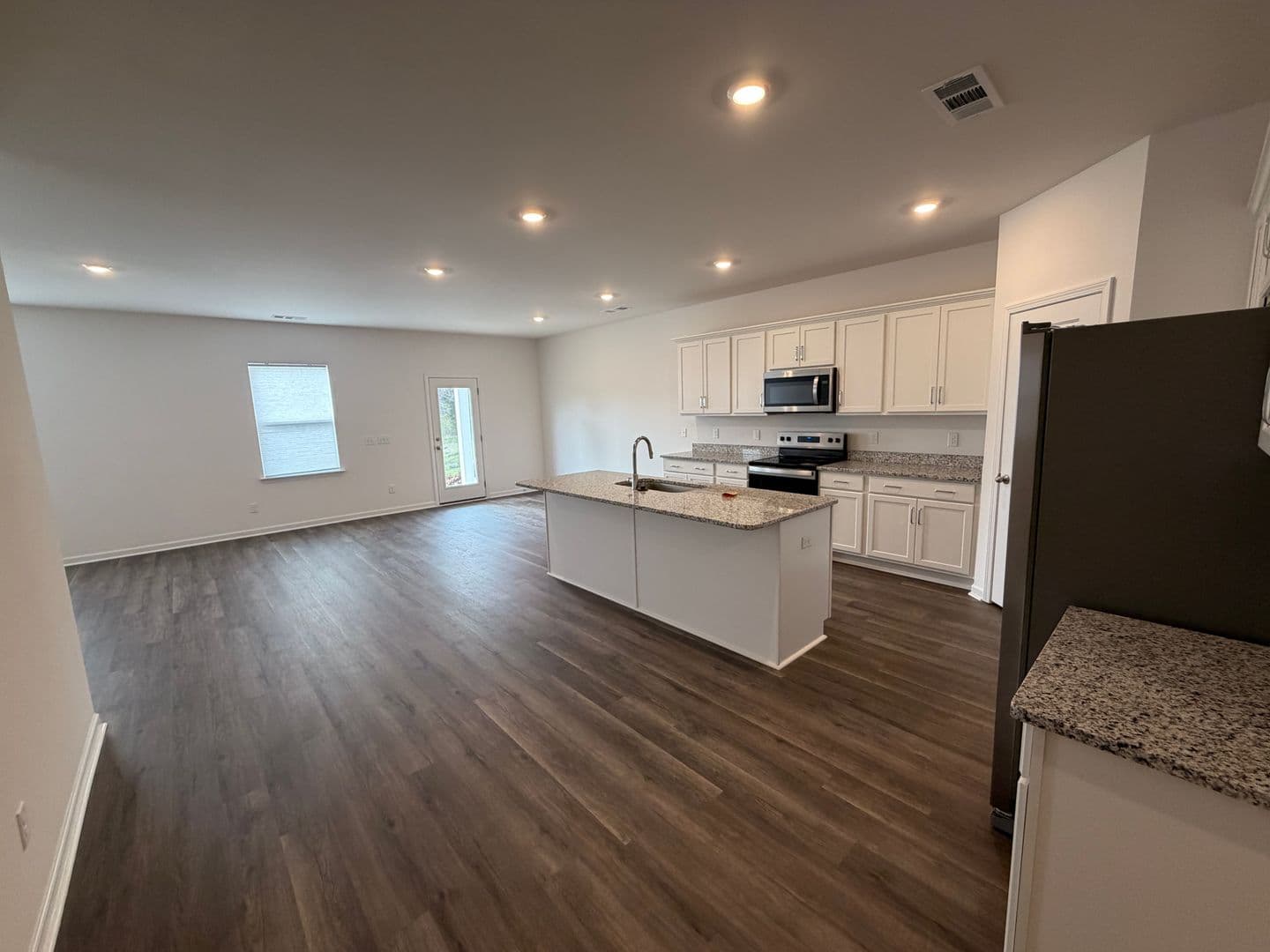 Shelbyville House: 225 idle Drive