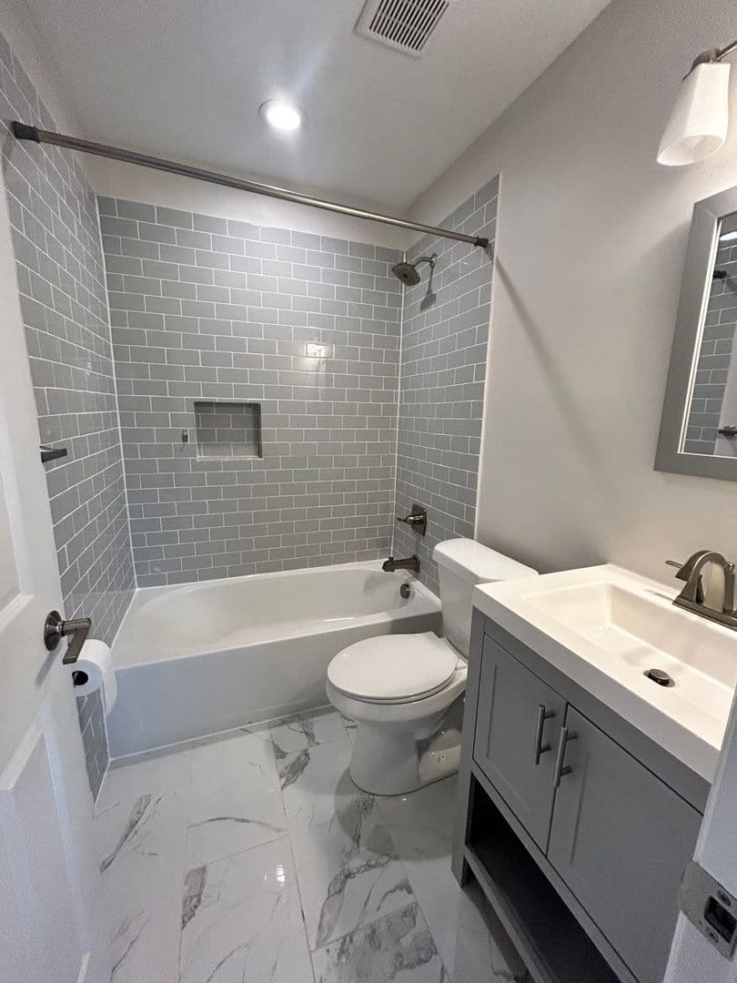 Chattanooga House: 8409 Blustery Way