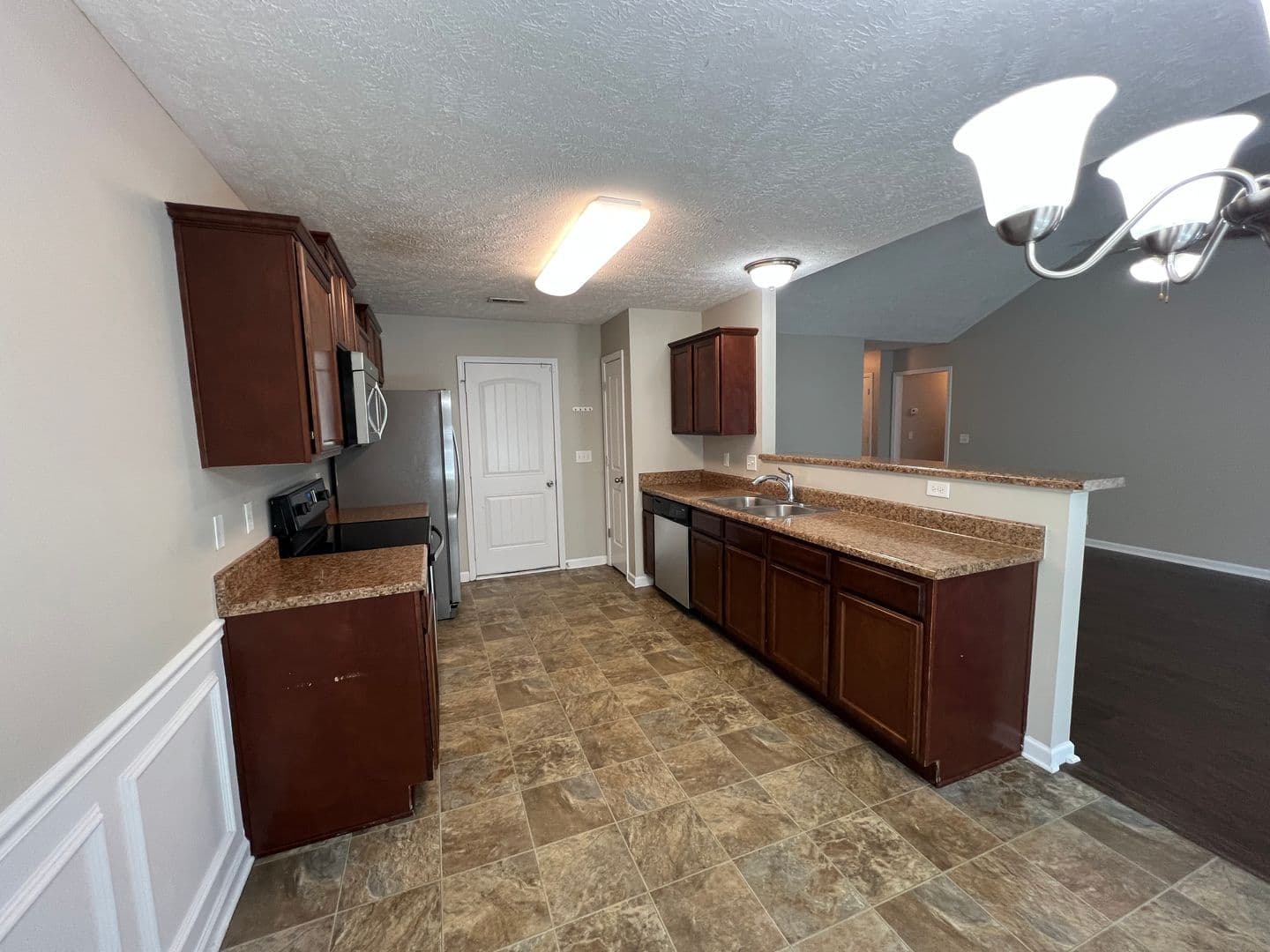 Murfreesboro House: 1125 Halverson Drive