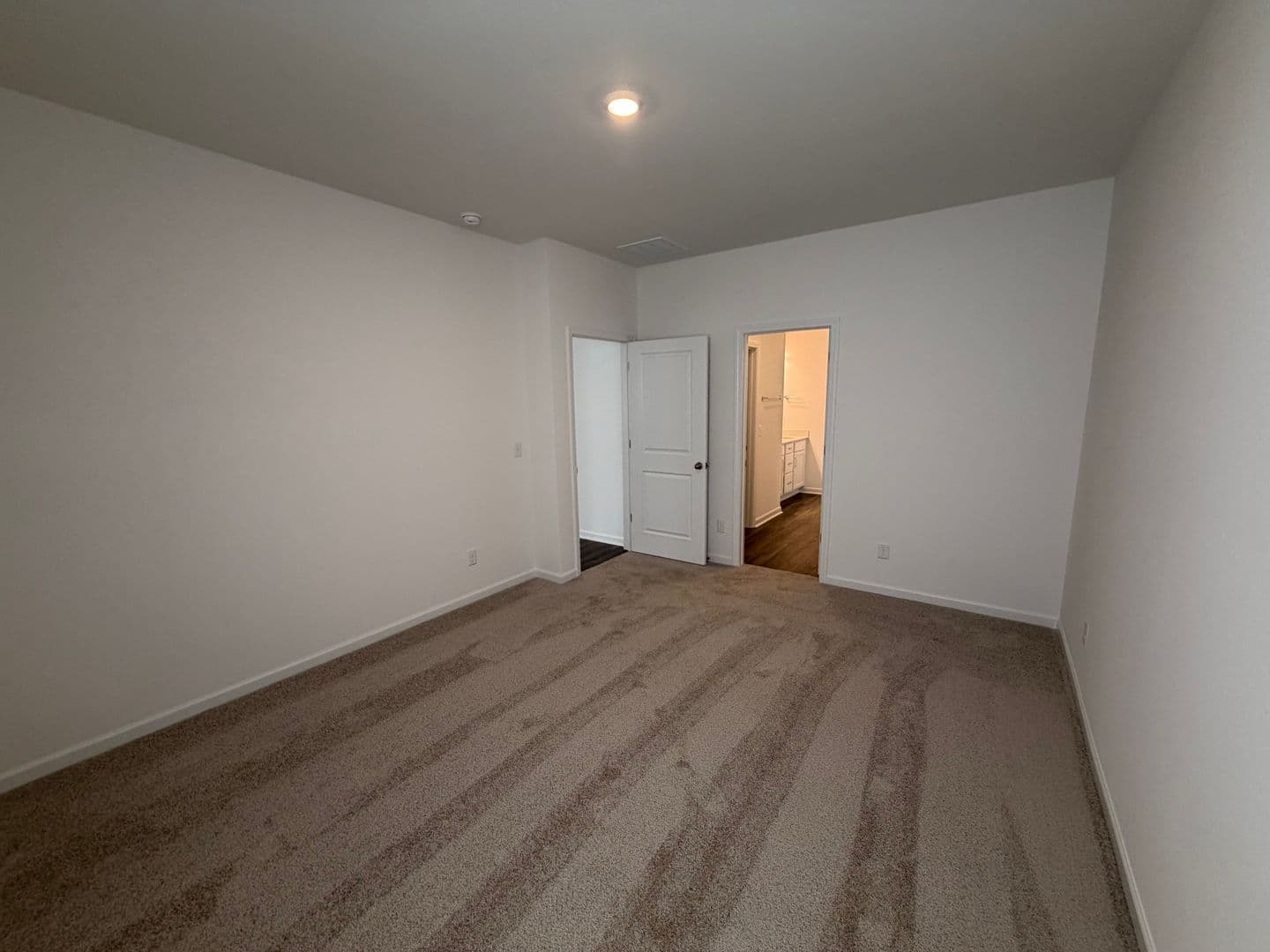 Shelbyville House: 225 idle Drive