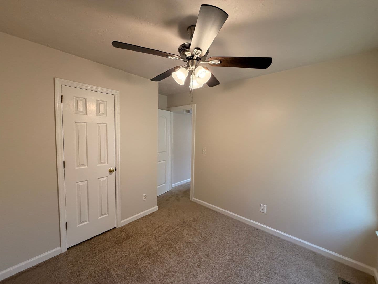 Smyrna House: 406A Hazelwood Drive