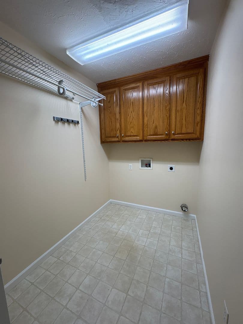 Manchester House: 1503 5th Avenue