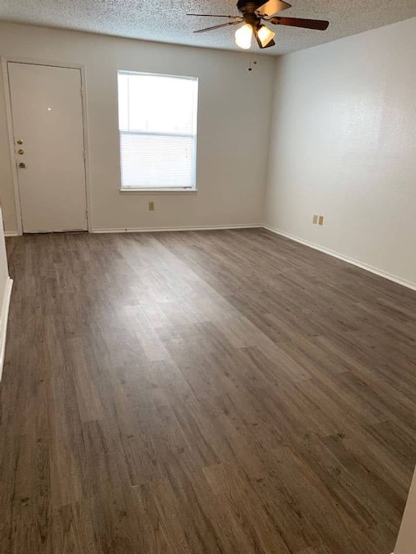 Lubbock Apartment: 5502 56th St.