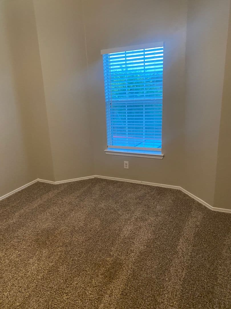 Boerne Apartment: 1000 Diamond Dr