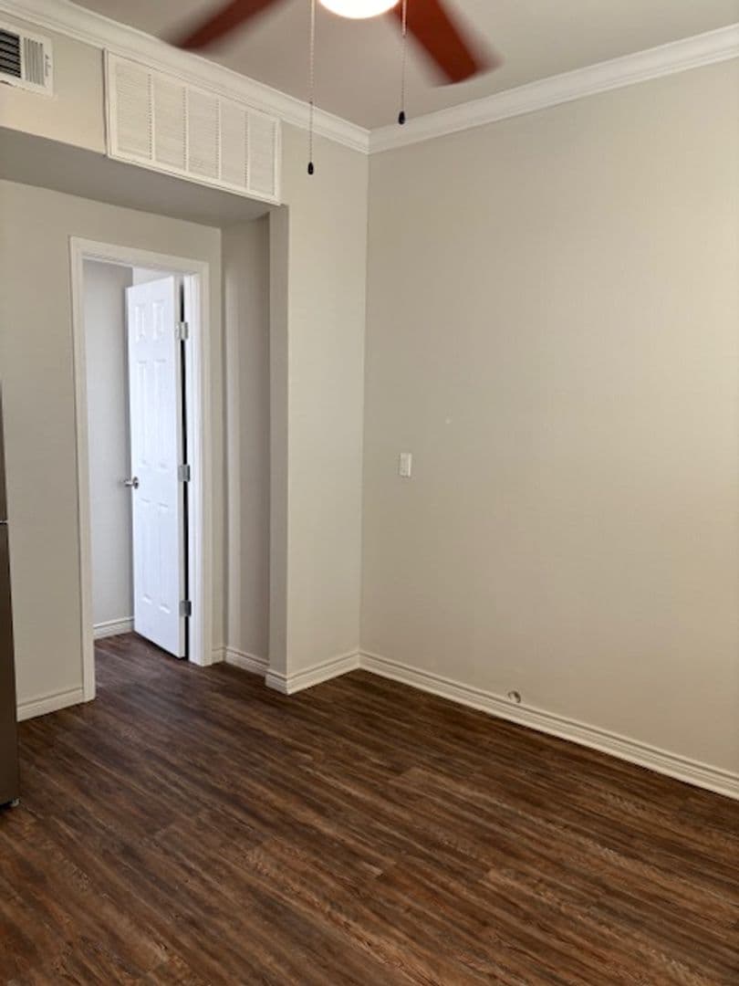 Midland Apartment: 4100 W. Illinois Ave - A101