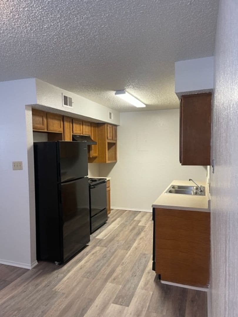 Lubbock Apartment: 5502 56th St.