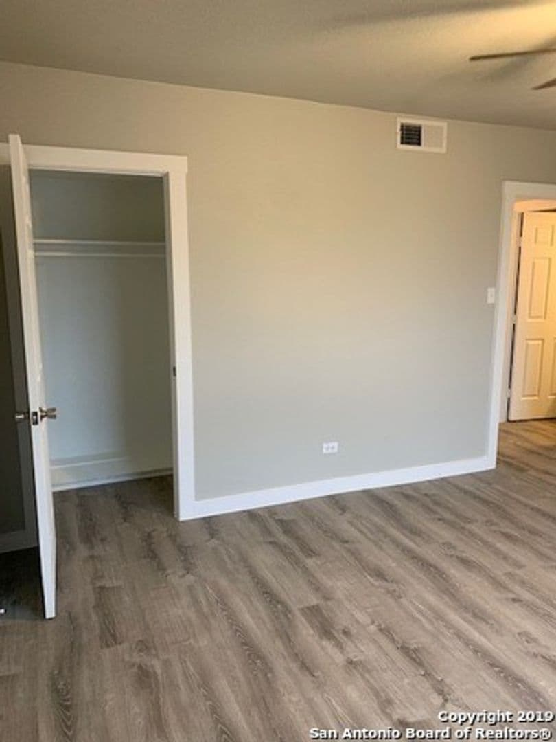 San Antonio Apartment: 615 Vance Jackson