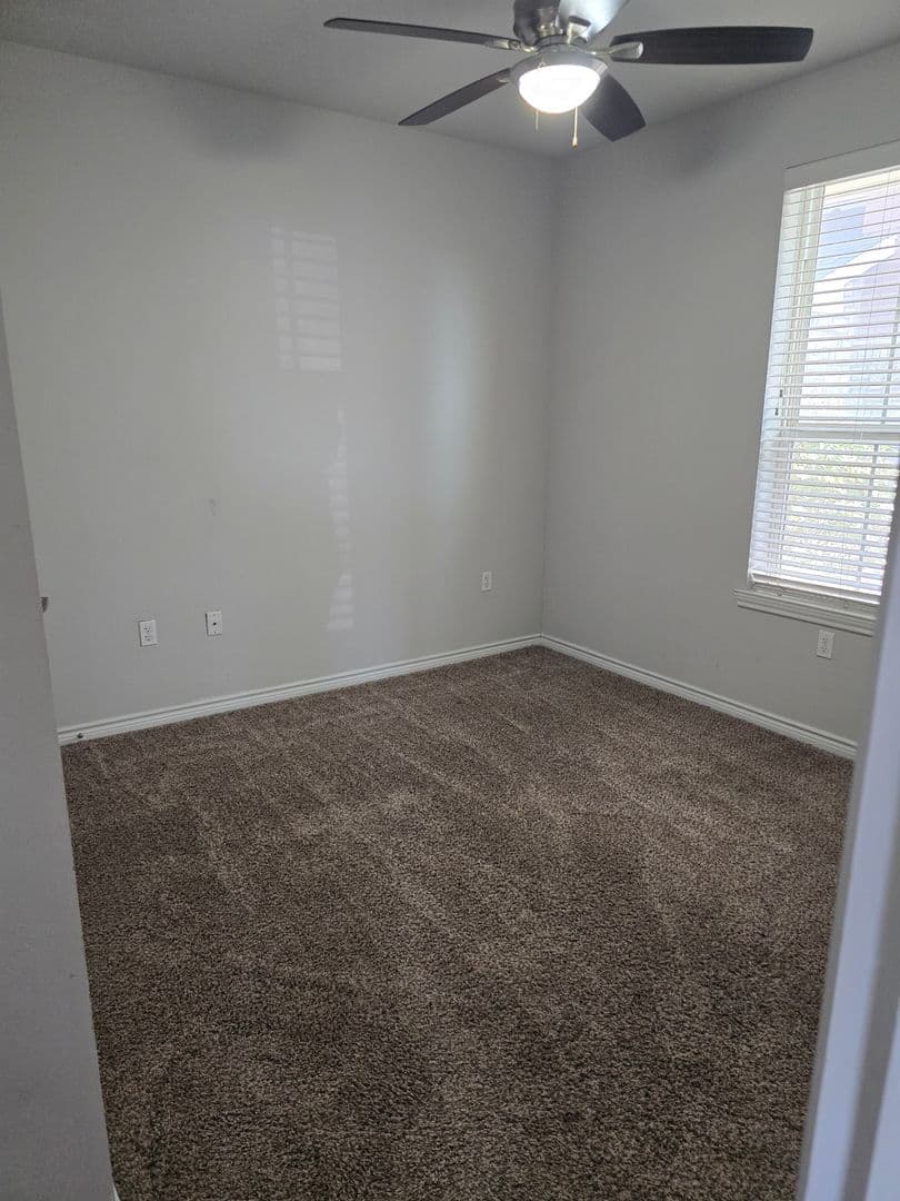 Midland Apartment: 4100 W. Illinois Ave - B308