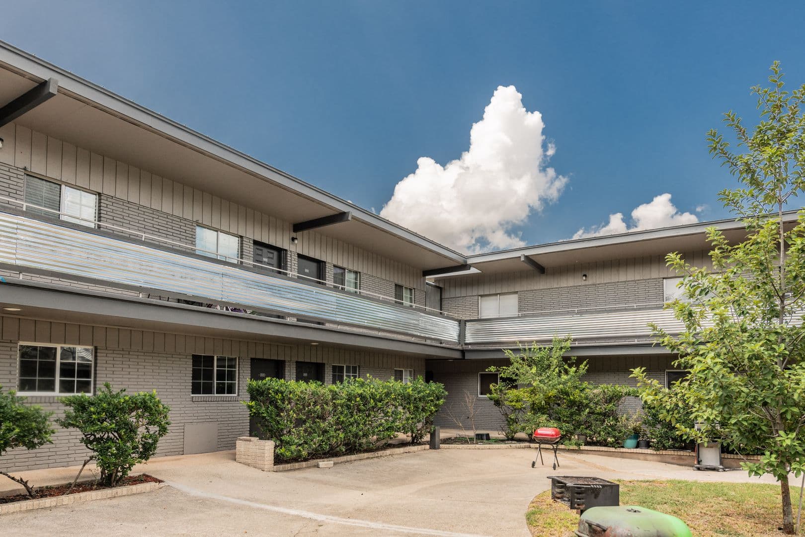 San Antonio Apartment: 615 Vance Jackson