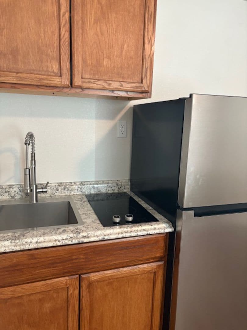 Midland Apartment: 4100 W. Illinois Ave - A101
