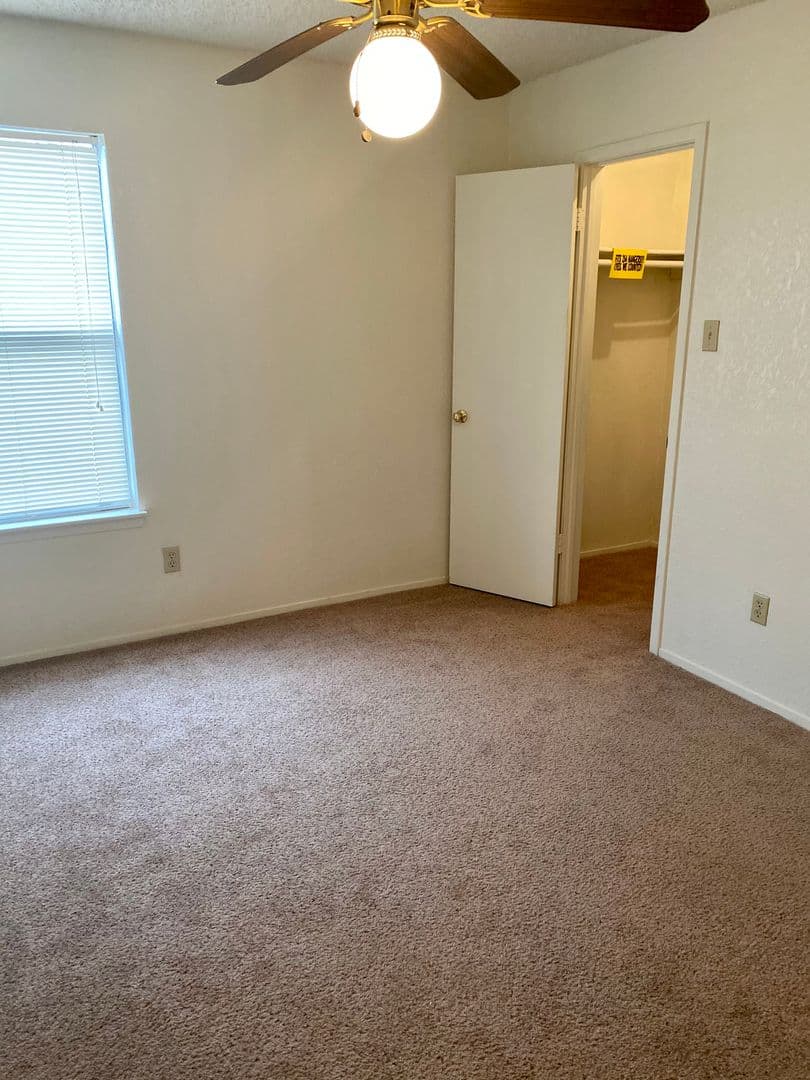 Lubbock Apartment: 5502 56th St.
