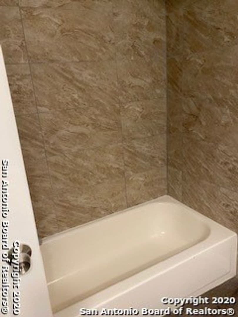 San Antonio Apartment: 615 Vance Jackson